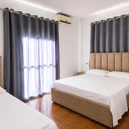 Rene Hotel Golem (Tirana)