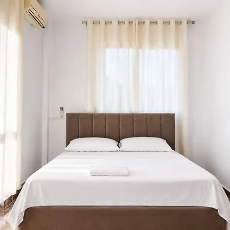 Rene 4* Golem (Tirana)